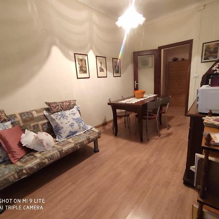 Appartement Ex Ostu Impero: vino, tartufo ed ospitalità à La Morra Extérieur photo