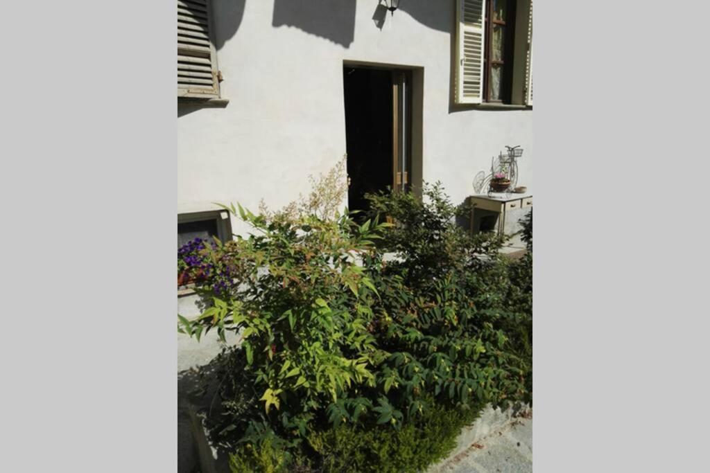 Appartement Ex Ostu Impero: vino, tartufo ed ospitalità à La Morra Extérieur photo