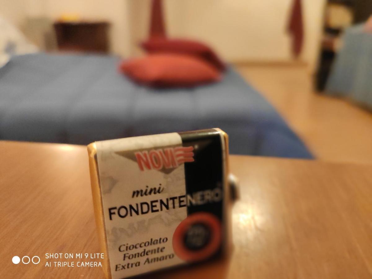 Appartement Ex Ostu Impero: vino, tartufo ed ospitalità à La Morra Extérieur photo
