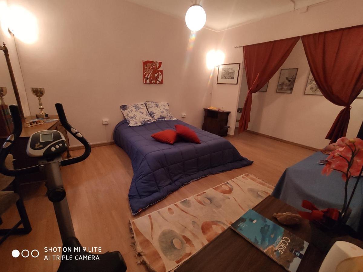 Appartement Ex Ostu Impero: vino, tartufo ed ospitalità à La Morra Extérieur photo