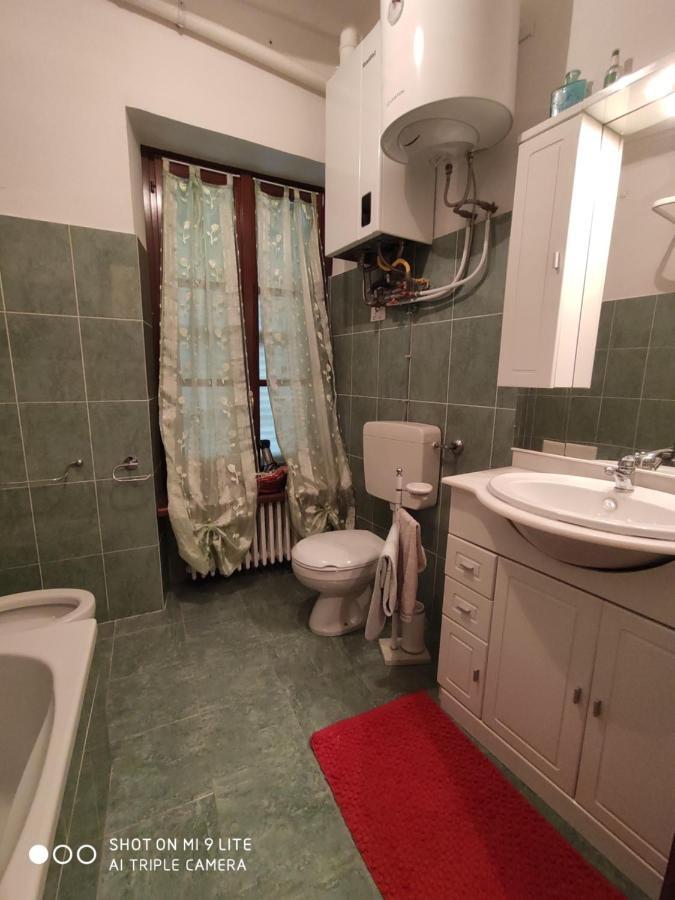 Appartement Ex Ostu Impero: vino, tartufo ed ospitalità à La Morra Extérieur photo